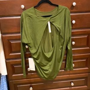 Lululemon long sleeve olive back cut out NWT